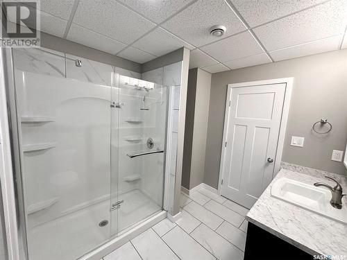 111 Warkentin Road, Swift Current Rm No. 137, SK - Indoor Photo Showing Bathroom