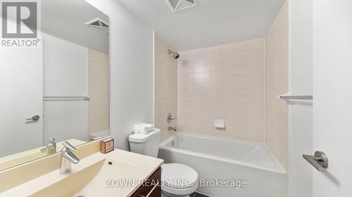 2019 - 135 Village Green Square, Toronto (Agincourt South-Malvern West), ON - Indoor Photo Showing Bathroom