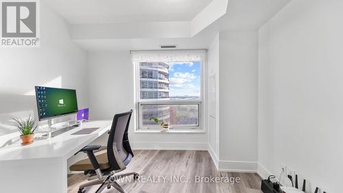 2019 - 135 Village Green Square, Toronto (Agincourt South-Malvern West), ON - Indoor Photo Showing Office