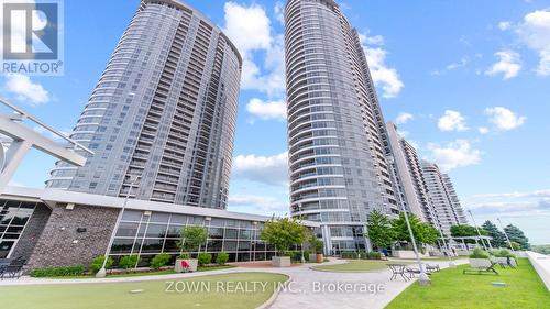 2019 - 135 Village Green Square, Toronto (Agincourt South-Malvern West), ON - Outdoor With Facade