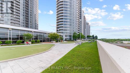 2019 - 135 Village Green Square, Toronto (Agincourt South-Malvern West), ON - Outdoor With Facade