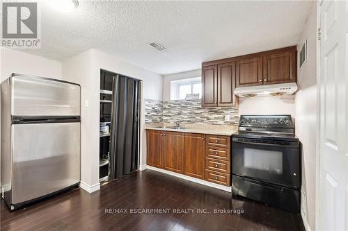 426 Delrex Boulevard, Halton Hills (Georgetown), ON - Indoor Photo Showing Kitchen