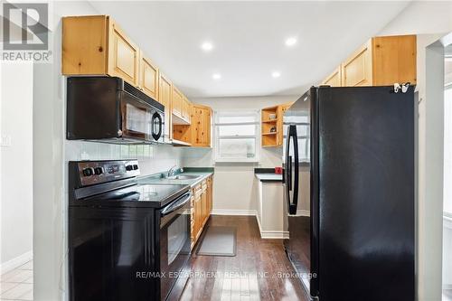 426 Delrex Boulevard, Halton Hills (Georgetown), ON - Indoor Photo Showing Kitchen