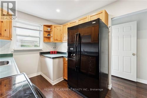 426 Delrex Boulevard, Halton Hills (Georgetown), ON - Indoor Photo Showing Kitchen