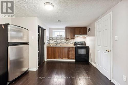 426 Delrex Boulevard, Halton Hills (Georgetown), ON - Indoor Photo Showing Kitchen