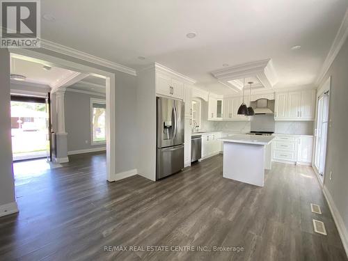 5 Tullamore Road, Brampton (Brampton East), ON - Indoor Photo Showing Kitchen