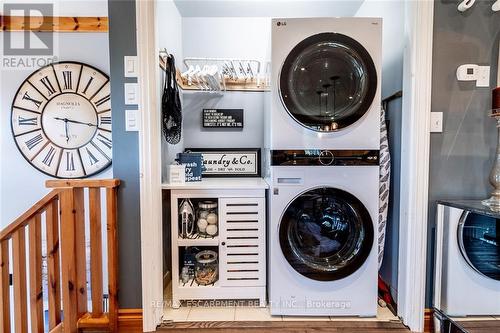 152 Kingsway Street, Welland, ON - Indoor Photo Showing Laundry Room