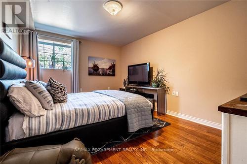 152 Kingsway Street, Welland, ON - Indoor Photo Showing Bedroom