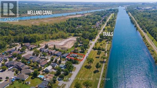 152 Kingsway Street, Welland, ON - Outdoor With Body Of Water With View