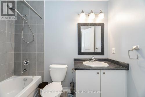 555 Murray Meadows Place, Milton, ON - Indoor Photo Showing Bathroom