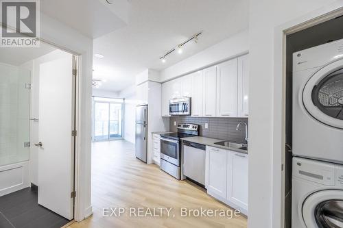 902 - 50 Bruyeres Mews, Toronto (Niagara), ON - Indoor Photo Showing Laundry Room