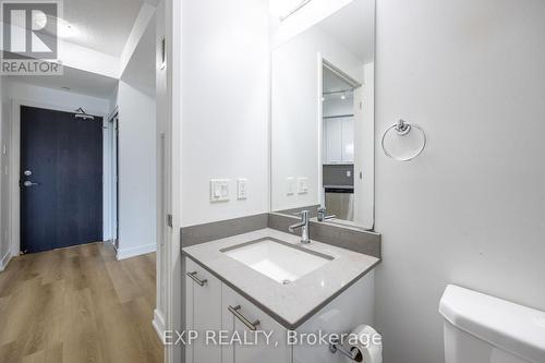 902 - 50 Bruyeres Mews, Toronto (Niagara), ON - Indoor Photo Showing Bathroom