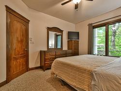 Master bedroom - 