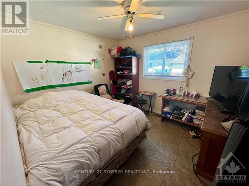 5347 138, South Stormont (716 - South Stormont (Cornwall) Twp), ON - Indoor Photo Showing Bedroom