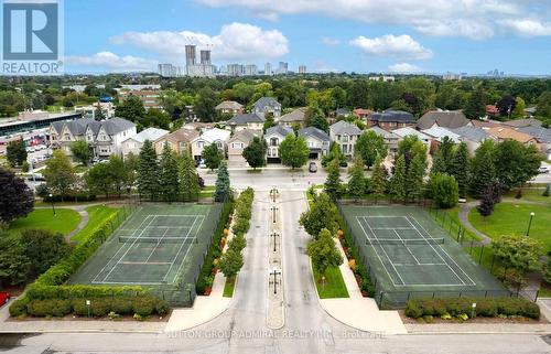 604 - 7 Townsgate Drive, Vaughan, ON - Outdoor With View