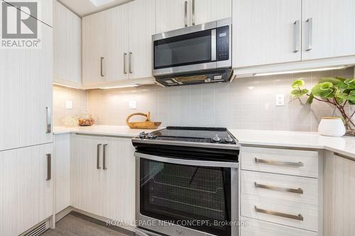 2604 - 5180 Yonge Street, Toronto (Willowdale West), ON - Indoor Photo Showing Kitchen