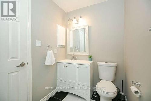 70 - 6950 Tenth Line W, Mississauga, ON - Indoor Photo Showing Bathroom