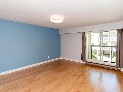 313-1610 Jubilee Ave, Victoria, BC - Indoor Photo Showing Other Room