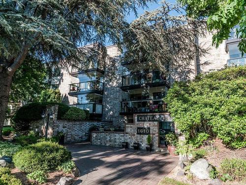 313-1610 Jubilee Ave, Victoria, BC - Outdoor