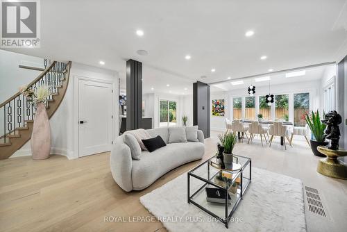 4344 Dallas Court, Mississauga, ON - Indoor Photo Showing Living Room