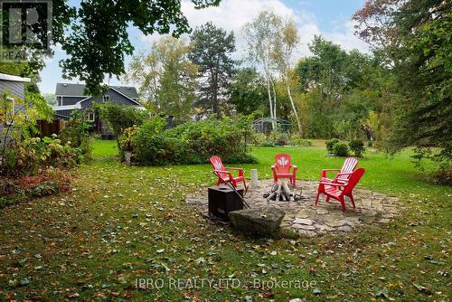 1551 Queen Street E, Caledon, ON - Outdoor With Backyard