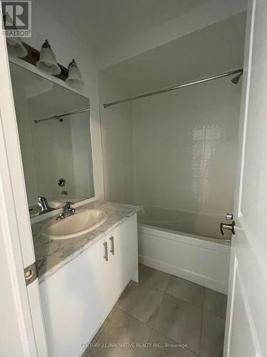 388 Okanagan Path, Oshawa (Donevan), ON - Indoor Photo Showing Bathroom