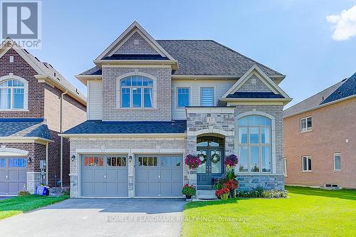 17 Charles White Court, East Gwillimbury, ON - Outdoor With Facade