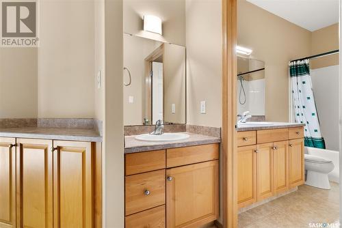 6006 Wascana Court, Regina, SK - Indoor Photo Showing Bathroom