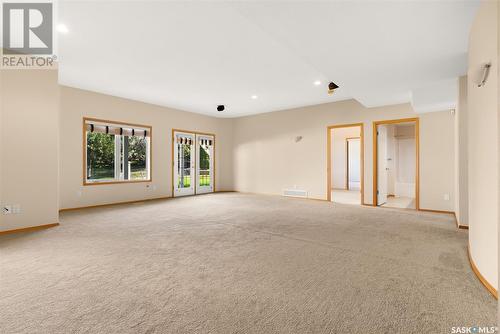 6006 Wascana Court, Regina, SK - Indoor Photo Showing Other Room