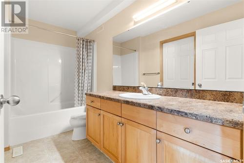 6006 Wascana Court, Regina, SK - Indoor Photo Showing Bathroom