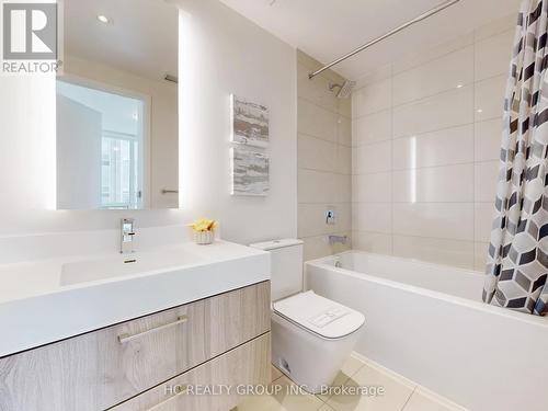 2902 - 1 Yorkville Avenue, Toronto (Annex), ON - Indoor Photo Showing Bathroom