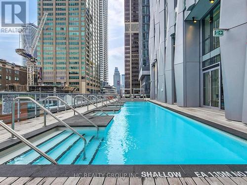 2902 - 1 Yorkville Avenue, Toronto (Annex), ON - Outdoor With In Ground Pool