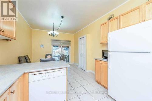 3 Orchid Drive, Brampton, ON - Indoor Photo Showing Kitchen