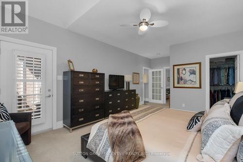 15 Alpine Way, Oro-Medonte (Horseshoe Valley), ON - Indoor Photo Showing Bedroom