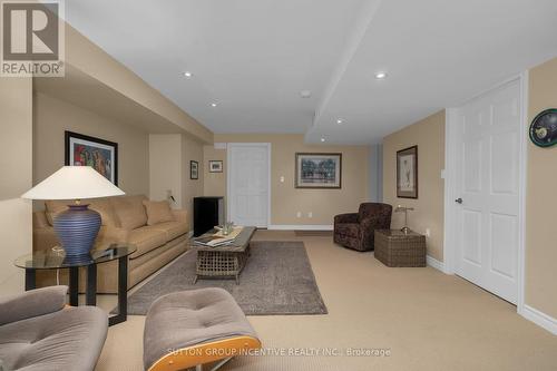 15 Alpine Way, Oro-Medonte (Horseshoe Valley), ON - Indoor Photo Showing Other Room