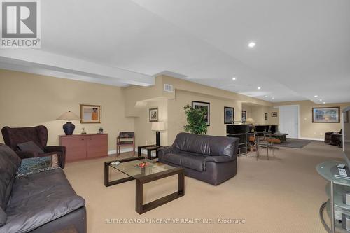 15 Alpine Way, Oro-Medonte (Horseshoe Valley), ON - Indoor Photo Showing Other Room