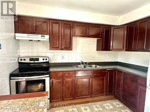 12 - 100 Burrows Hall Boulevard, Toronto (Malvern), ON - Indoor Photo Showing Kitchen With Double Sink