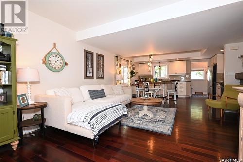 1339 2Nd Street, Estevan, SK - Indoor Photo Showing Living Room