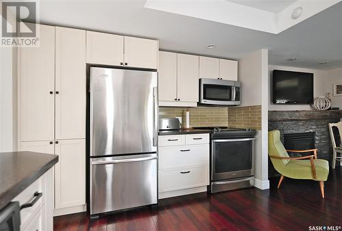 1339 2Nd Street, Estevan, SK - Indoor Photo Showing Kitchen