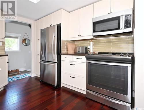 1339 2Nd Street, Estevan, SK - Indoor Photo Showing Kitchen