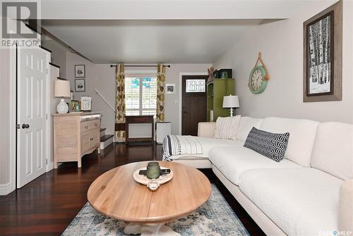 1339 2Nd Street, Estevan, SK - Indoor Photo Showing Living Room