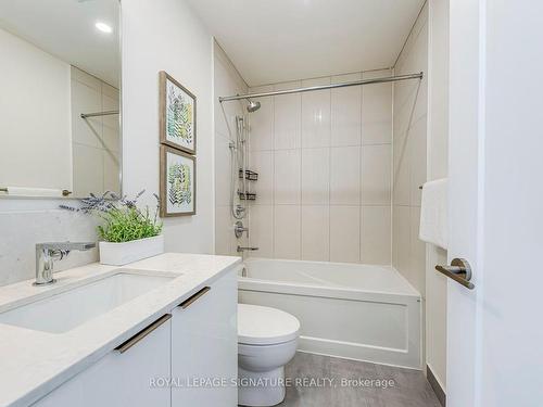 1407-28 Freeland St, Toronto, ON - Indoor Photo Showing Bathroom