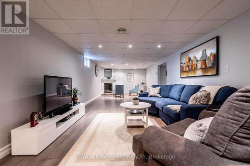 23 Marc Boulevard, Welland, ON - Indoor Photo Showing Living Room