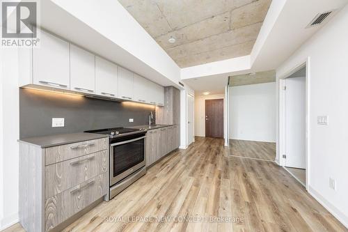 423 - 30 Baseball Place, Toronto (South Riverdale), ON - Indoor Photo Showing Kitchen