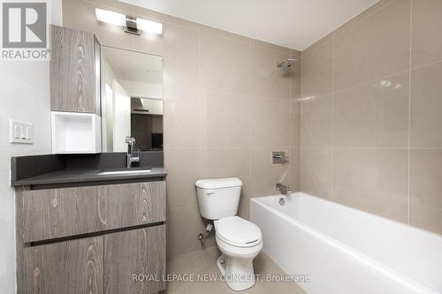 423 - 30 Baseball Place, Toronto (South Riverdale), ON - Indoor Photo Showing Bathroom