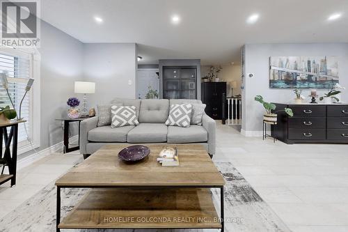 133 Hanmer Street W, Barrie, ON - Indoor Photo Showing Living Room