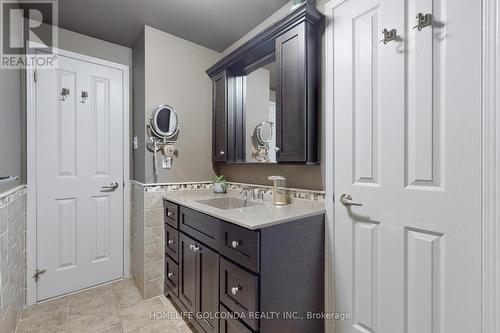 133 Hanmer Street W, Barrie, ON - Indoor Photo Showing Bathroom