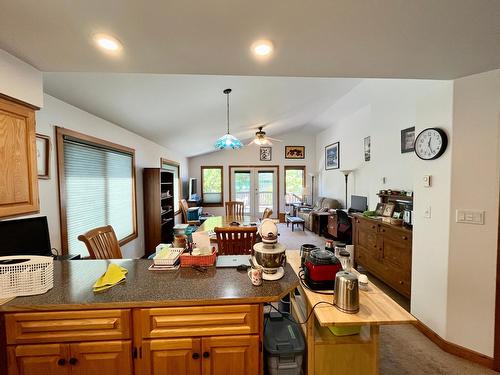 811 Kildare Street, New Denver, BC - Indoor Photo Showing Dining Room