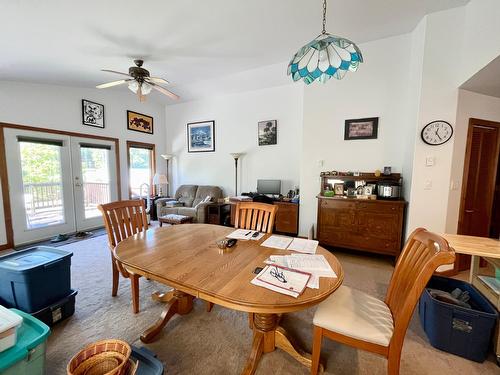 811 Kildare Street, New Denver, BC - Indoor Photo Showing Dining Room