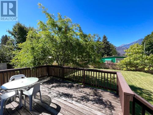 811 Kildare Street, New Denver, BC - Outdoor With Deck Patio Veranda